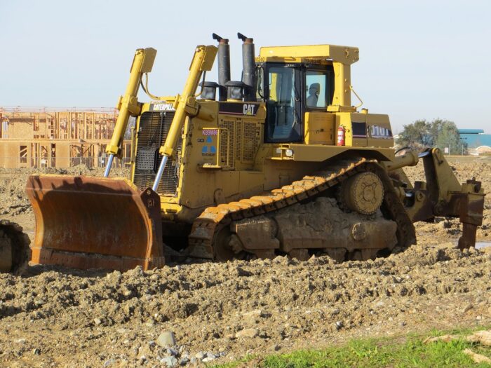 bulldozer-163796_1280
